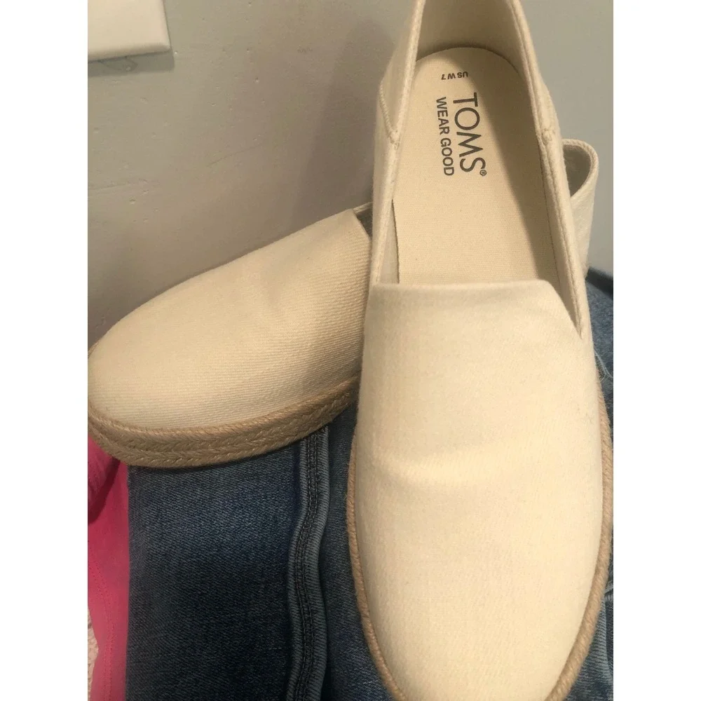 TOMS Rope Espadrille Cream Canvas Slip On Flats Comfort Sz 7 NEW